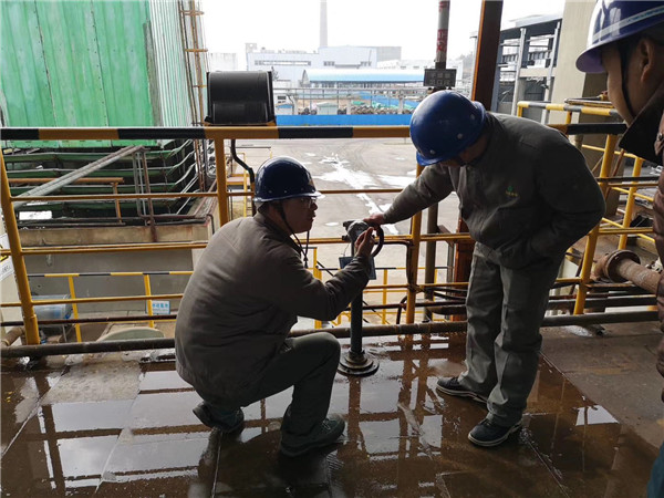 化工廠氣體檢測儀安裝現場