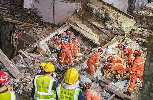 重慶一食堂發生爆炸坍塌事故