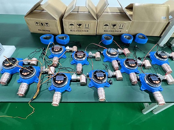 氣體檢測儀現(xiàn)場圖