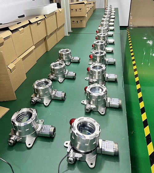 壁掛式無(wú)水肼報(bào)警器